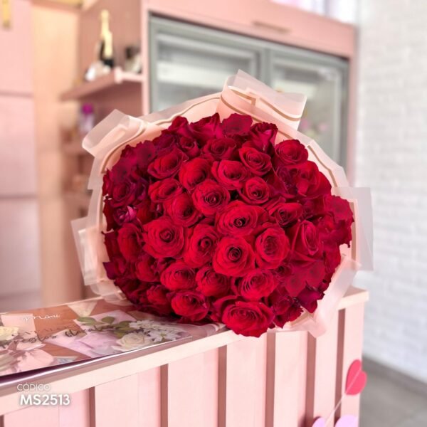 Ramo de 75 rosas rojas - Image 3