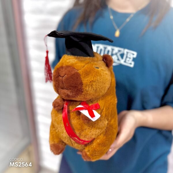 Peluche Capibara Graduado 20cm