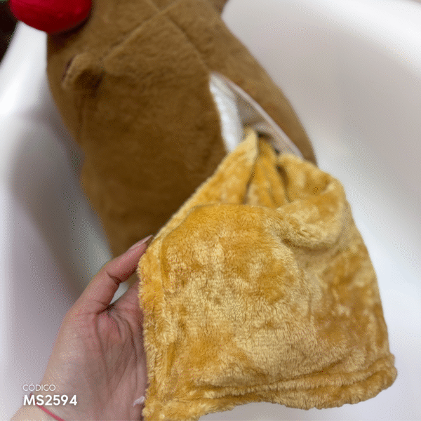 Peluche Capibara 50cm con manta - Image 3